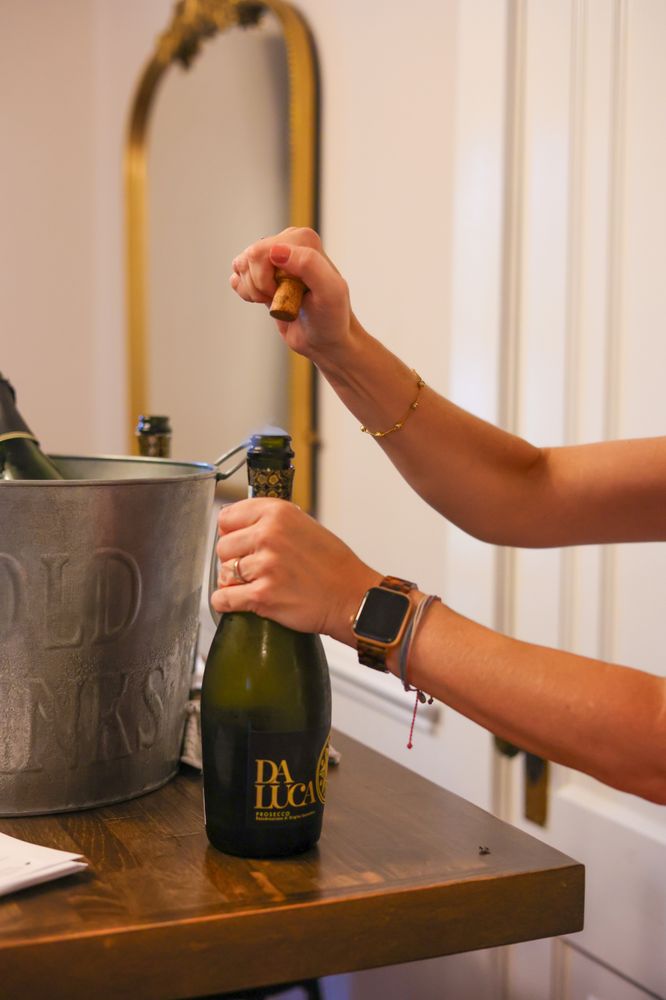 Ladida Wine Bar And Bottle Shop Logo