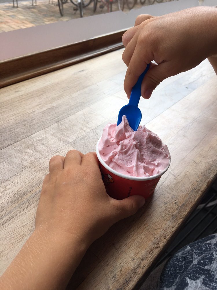 PARADIS Mageløs 1, st., Odense, Denmark Ice Cream & Frozen Yogurt