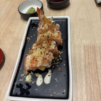 Sushi REV - Salmon Crunch Roll - Sushi Bars Near Me - Irvine, California Sushi REV - Salmon Crunch Roll - Sushi Bars Near Me - Irvine, California