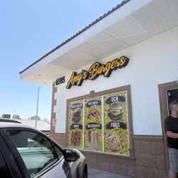 Amy's Burgers - The front  door