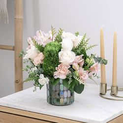 Lily and Vine Floral