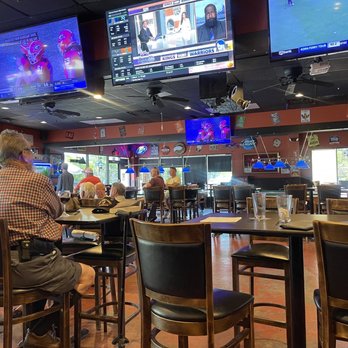 Shenanigan's - Half the open bar area. - Bars Near Me - Summerville, South Carolina