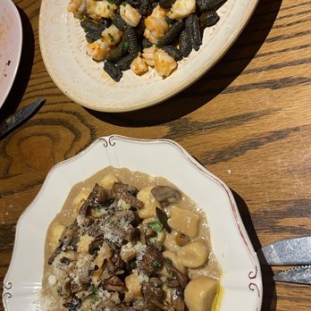 Parcheggio - Italian Near Me - Toronto, Ontario