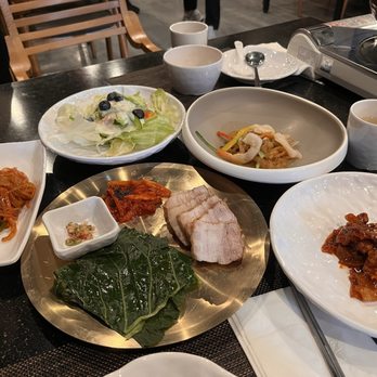 Jinjee - Korean Near Me - Edgewater, New Jersey