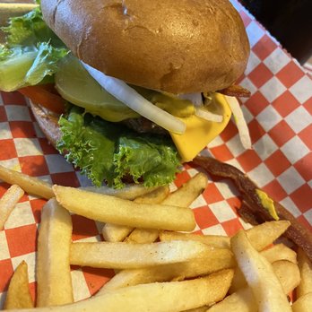 Ely’s Restaurant - Cheese Burger - Breakfast & Brunch Near Me - Henderson, Nevada Ely’s Restaurant - Cheese Burger - Breakfast & Brunch Near Me - Henderson, Nevada