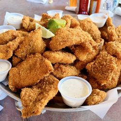 Pelican Station - Botana Fish Platter