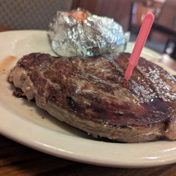Niemerg's Steakhouse - Steakhouses Near Me - Effingham, Illinois