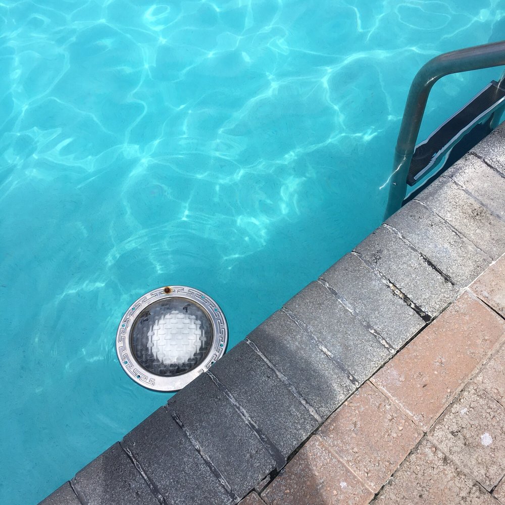 Beach House - Don't you feel safe when the pool light is detached from the wall still connected by wires and floating in the water you are swimming in - Hotels Near Me - Hilton Head, South Carolina
