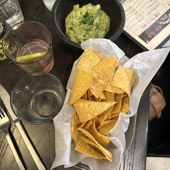 El Camino - Guacamole and chips - Mexican Near Me - Boca Raton, Florida El Camino - Guacamole and chips - Mexican Near Me - Boca Raton, Florida