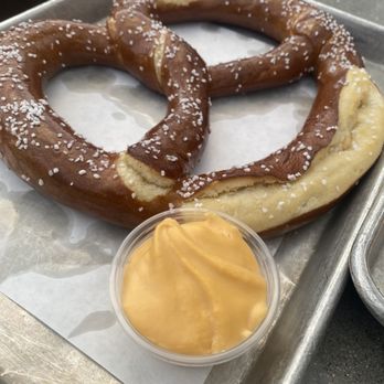 Project Social - Pretzel & Cheese - New American Near Me - Dana Point, California