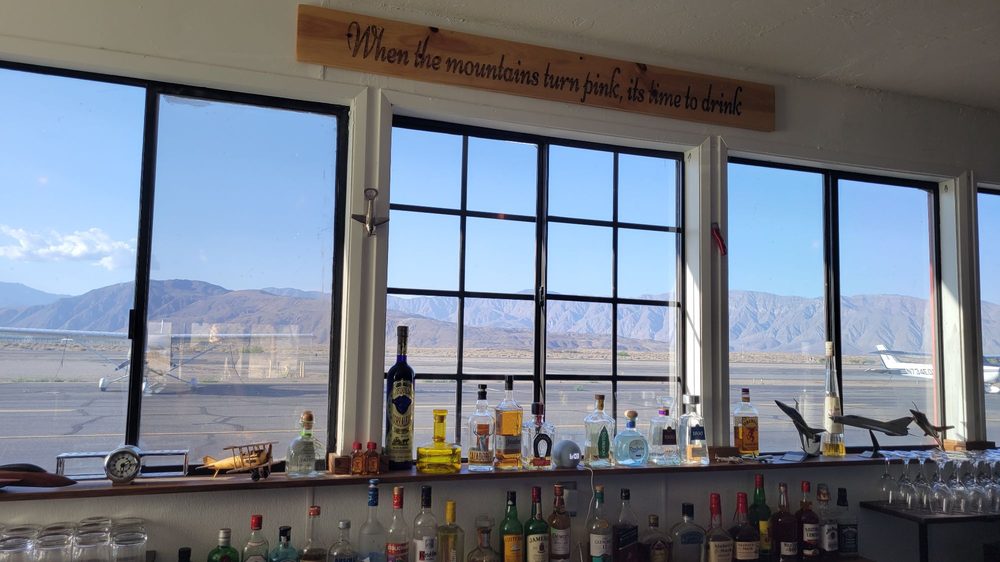 THE PROPELLER BAR & GRILL Updated September 2024 1820 Palm Canyon