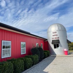 Mountain Fresh Creamery - No line! Yay!