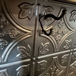 Delmar Public House - Hook Under The Bar