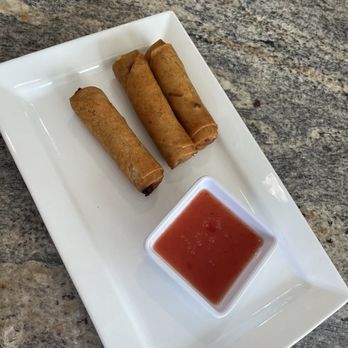 Pad Thai - Egg rolls - Thai Near Me - Fort Smith, Arkansas