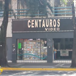 Centauro's Video - Fachada de la sucursal en Juárez.