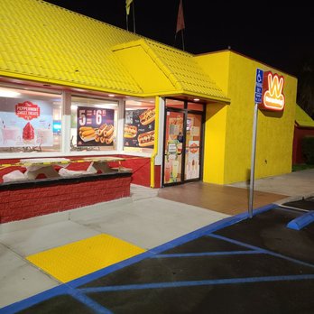 Wienerschnitzel - The front of the place - Hot Dogs Near Me - Northridge, California Wienerschnitzel - The front of the place - Hot Dogs Near Me - Northridge, California
