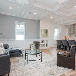 Boston Modern Staging & Design