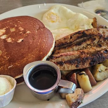Millie's Cafe - Pasadena - The Usual Classic breakfast with chicken apple sausage - Breakfast & Brunch Near Me - Pasadena, California Millie's Cafe - Pasadena - The Usual Classic breakfast with chicken apple sausage - Breakfast & Brunch Near Me - Pasadena, California