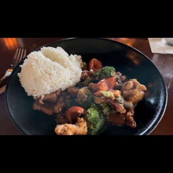 P.F. Chang's - Sesame Chicken Bowl - Chinese Near Me - Glen Mills, Pennsylvania P.F. Chang's - Sesame Chicken Bowl - Chinese Near Me - Glen Mills, Pennsylvania