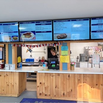 Kay's Dairy Bar - Bright counter, welcoming staff at Kay's Dari Bar in Gardner MA (Jul 2026) - Ice Cream & Frozen Yogurt Near Me - Westminster, Massachusetts