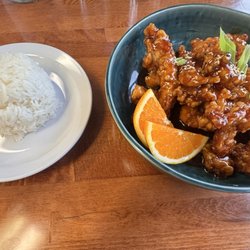 Pagoda Chinese Food - Orange chicken level 4 spice w/ steamed white rice