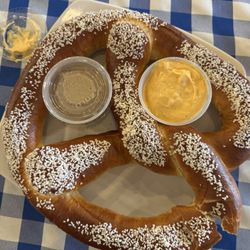 Marikka's Restaurant & Bier Stube - Pretzel!! It's huge!!!