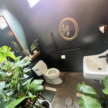 Babas on Cannon - Bathroom - Cafes Near Me - Charleston, South Carolina