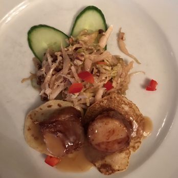 L'Intimiste - Scallops - Steakhouses Near Me - Levis, Quebec