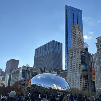 Cloud Gate - View to the west - Public Art Near Me - Chicago, Illinois