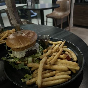 WSKY Bar + Grill - Bars Near Me - Henderson, Nevada WSKY Bar + Grill - Bars Near Me - Henderson, Nevada