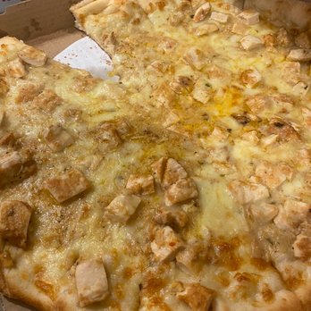 Alfredo's Pizzeria - Large White Pizza - Italian Near Me - Ridge, New York