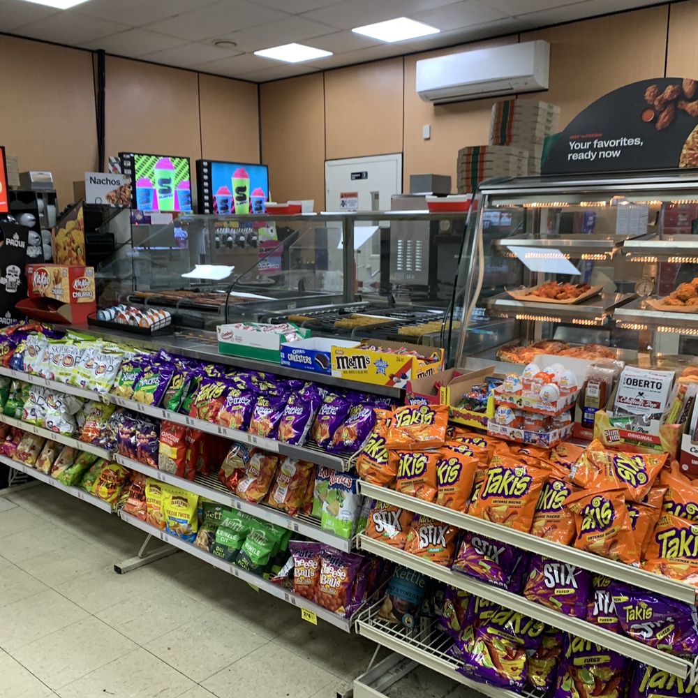 7-Eleven - Hot foods area. - Convenience Stores Near Me - Shoreline, Washington