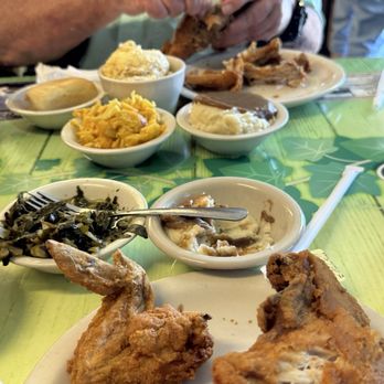Steph's Southern Soul Restaurant - Fried chicken - Soul Food Near Me - Dade City, Florida