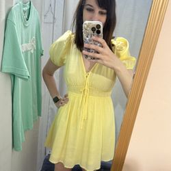 Lou Lou - Butter yellow! $40
