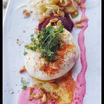 Private Chef William Bloomhuff - Burrata, beet and fennel salad - Caterers Near Me Private Chef William Bloomhuff - Burrata, beet and fennel salad - Caterers Near Me
