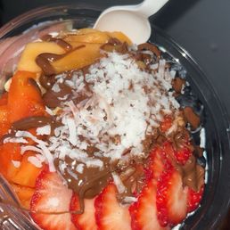 Açaí bowl w Nutella Açaí bowl w Nutella