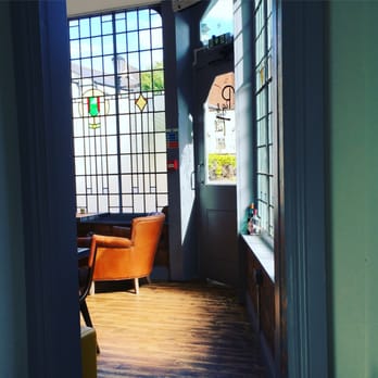 The Pig & Tail - The interior - Bars Near Me - Birmingham, XWM