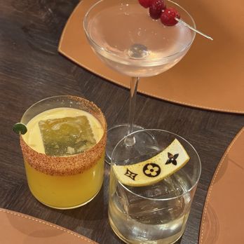 Le Café Louis Vuitton - Cafes Near Me - New York, New York Le Café Louis Vuitton - Cafes Near Me - New York, New York