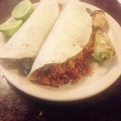 La Ponderosa - Tacos enormes y muy bien servidos