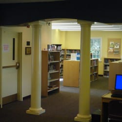 Cranston Public Library - Oak Lawn Branch - The old part