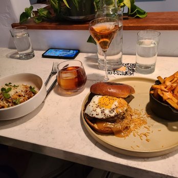 Shift Kitchen & Bar - Burger and Tagliatelle. Didn't disappoint. - New American Near Me - Flagstaff, Arizona