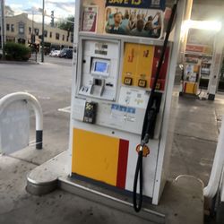 Montrose and Cicero Shell - Pump that does not work