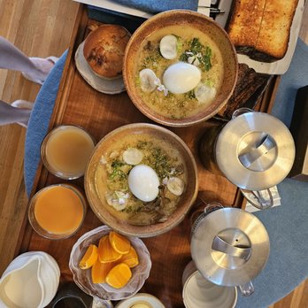 Harbor House Inn - Breakfast in Room - Bed & Breakfast Near Me - Elk, California