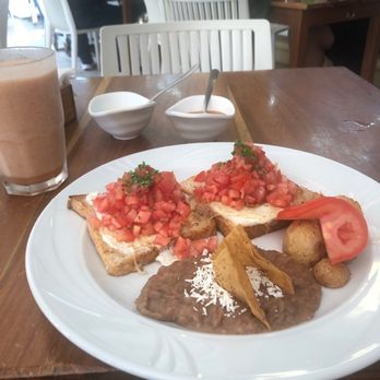 La Ceiba de la 30 - This was the toast with eggs dish. Not exactly what I expected, but it was good. - Mexican Near Me - Playa del Carmen, ROO La Ceiba de la 30 - This was the toast with eggs dish. Not exactly what I expected, but it was good. - Mexican Near Me - Playa del Carmen, ROO