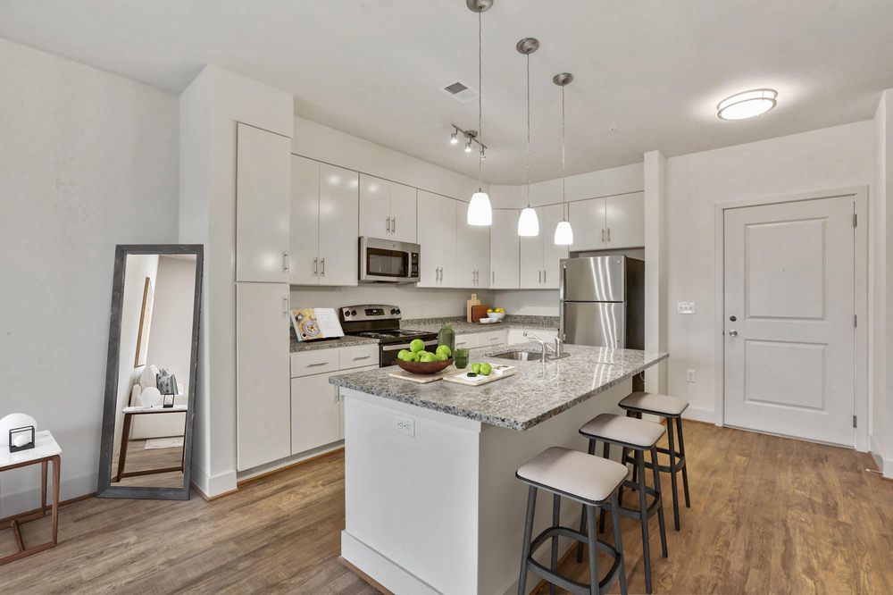 WOODMORE GRAND APARTMENTS Updated May 2024 14 Photos 1931 Grand