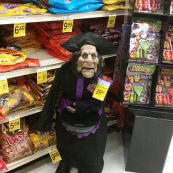 Vons - Halloween decorations at vons - Grocery Near Me - Ventura, California Vons - Halloween decorations at vons - Grocery Near Me - Ventura, California