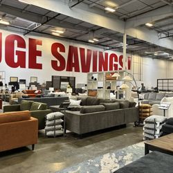 Living Spaces - Welcomr to the outlet