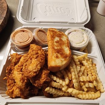Raising Cane's Chicken Fingers - The Caniac Combo - Fast Food Near Me - Brooklyn, New York Raising Cane's Chicken Fingers - The Caniac Combo - Fast Food Near Me - Brooklyn, New York