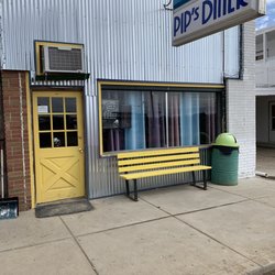 Pip's Diner - Front