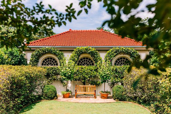 Hills & Dales Estate by null